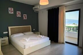 Privé City Hotel