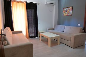 Privé City Hotel