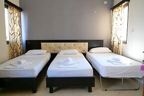 Privé City Hotel