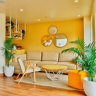 Bloom Hotel - Worli
