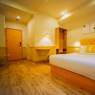 Bloom Hotel - Worli