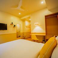 Bloom Hotel - Worli