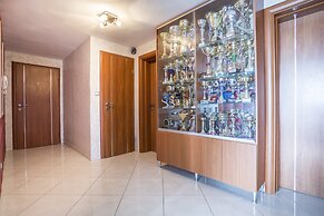 Luxury Spacious apt Near Znjan Beach w sea View