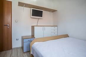 Luxury Spacious apt Near Znjan Beach w sea View