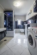 Luxury Spacious apt Near Znjan Beach w sea View