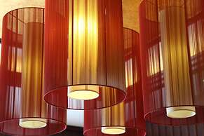 Dali Art Golf Hotel