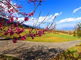 Dali Art Golf Hotel