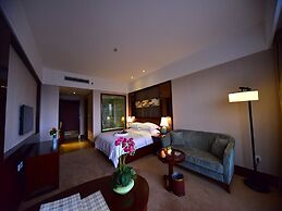 Dali Art Golf Hotel