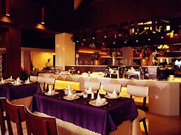 Dali Art Golf Hotel