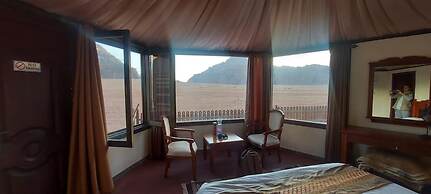 Yasmina Luxury Camp