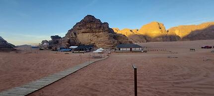 Yasmina Luxury Camp