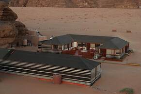 Yasmina Luxury Camp