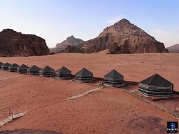 Yasmina Luxury Camp