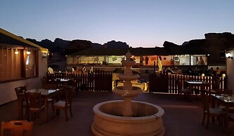 Yasmina Luxury Camp