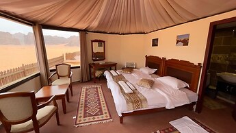 Yasmina Luxury Camp