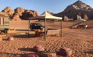 Yasmina Luxury Camp