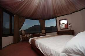 Yasmina Luxury Camp