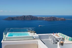 2 Bed Villa - Sleeps 4 - Pool - Private Chef