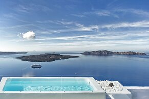 2 Bed Villa - Sleeps 4 - Pool - Private Chef