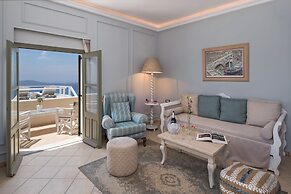 2 Bed Villa - Sleeps 4 - Pool - Private Chef