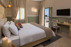 2 Bed Villa - Sleeps 4 - Pool - Private Chef