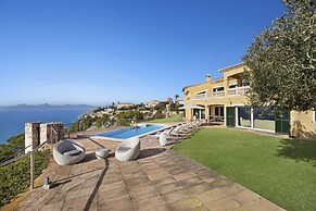 Luxury Villa Luna Suites frente al mar
