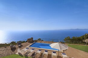 Luxury Villa Luna Suites frente al mar