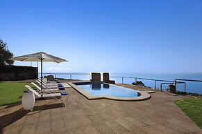 Luxury Villa Luna Suites frente al mar