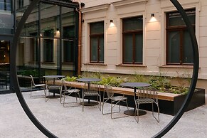 OREA Place Seno