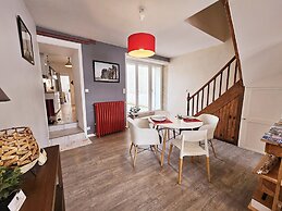 Maison de Ville Confortable Avec Cour Intérieure