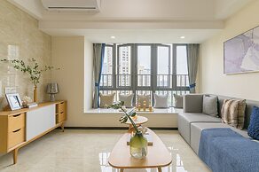 Bainianhui International Apartment