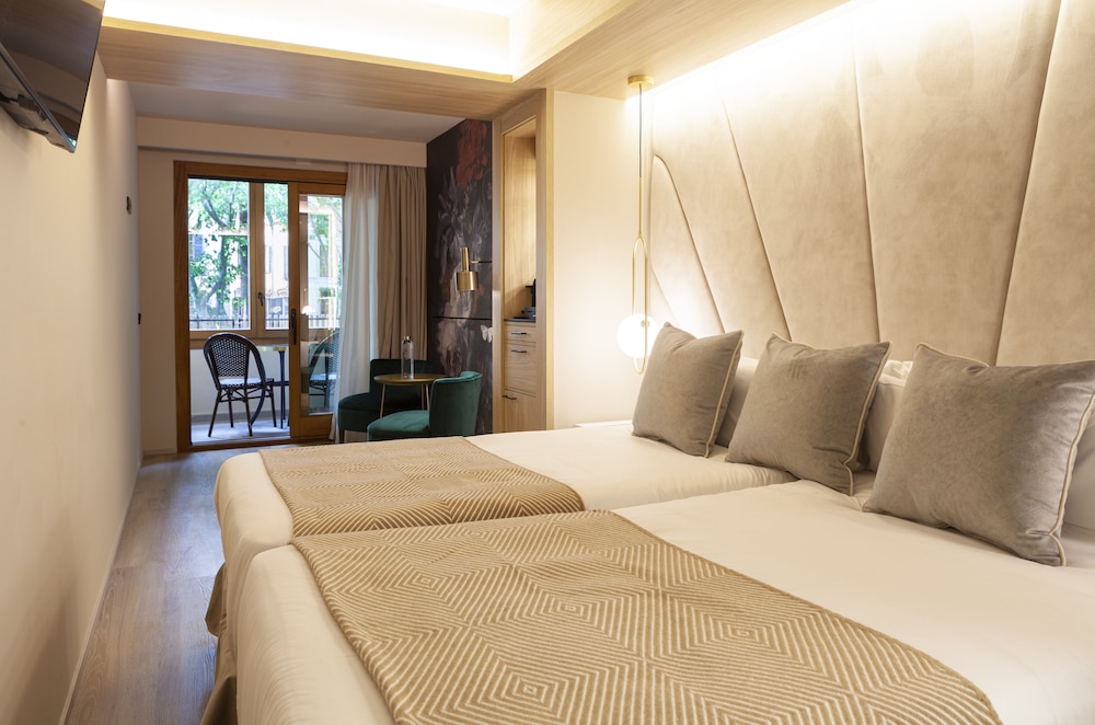 Nivia Born Boutique Hotel