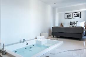 MELO Athens
