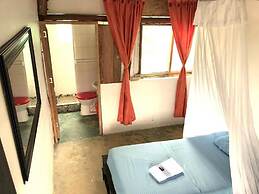 Moon Wind Tayrona Hostel by Rotamundos