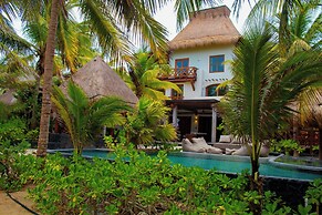 Delos Luxury 9 Bedroom near Chicxulub