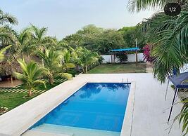 Hakuna Beach House