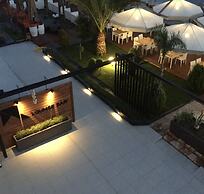 Andon Lapa Suites