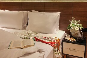 Dora Pera Hotel