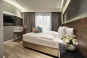 Dora Pera Hotel