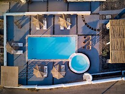 Nuvia Suites