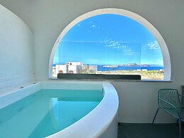 Nuvia Suites