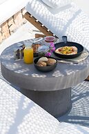 Nuvia Suites