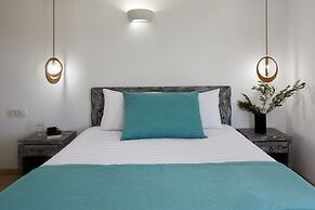 Nuvia Suites