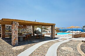 Nuvia Suites