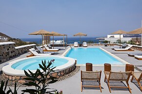 Nuvia Suites