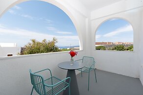 Nuvia Suites