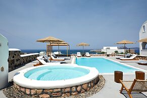 Nuvia Suites