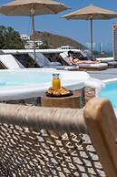Nuvia Suites