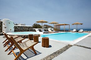 Nuvia Suites
