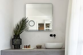 Nuvia Suites